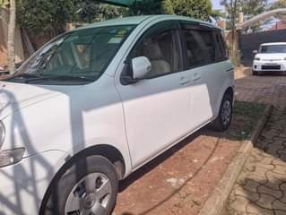A picture of Sienta for sale model 2008