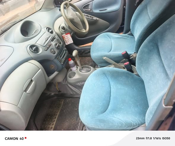 A picture of Vitz on sale 12m 0706 145834
