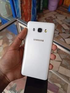 A picture of GALAXY J5 2016 