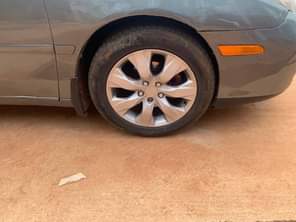 A picture of Neatly Used Es300 Buy and drive Sound engine and gear