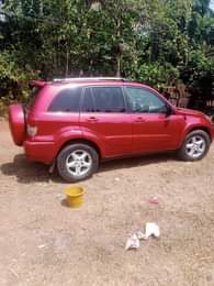 A picture of Superclean Rav4 2003 model four plugs engine good engine and