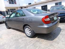 A picture of Toks standard registered Toyota Camry 2004 model