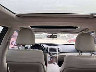 A picture of Toyota venza 2010