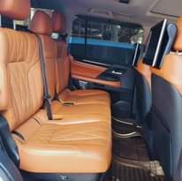 A picture of LX570 2018 250M