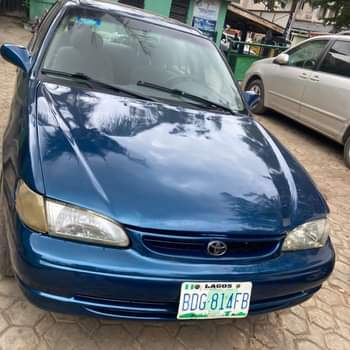 A picture of Toyota corolla 2001 model
