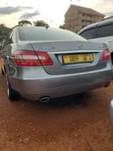 A picture of Benz E300 7G Tronic 2012 model at 53m