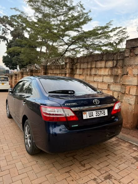 A picture of Toyota Premio