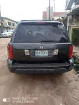 A picture of Clean registered Honda pilot 2004 model is available for sale