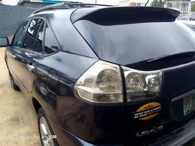 A picture of LEXUS rx330model EVERYTHING IS FRESH AND CLEAN PURE First Body