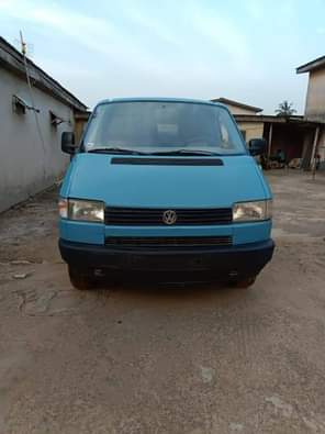 A picture of Tokunbo Volkswagen transporter 2000 Tokunbo Volkswagen transporter with Factory fitted