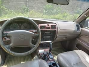 A picture of Extremely neat and sound 2001 02 Toyota 4runner straight and