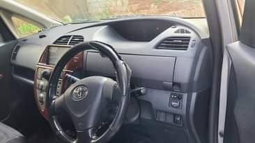 A picture of Toyota Ractis