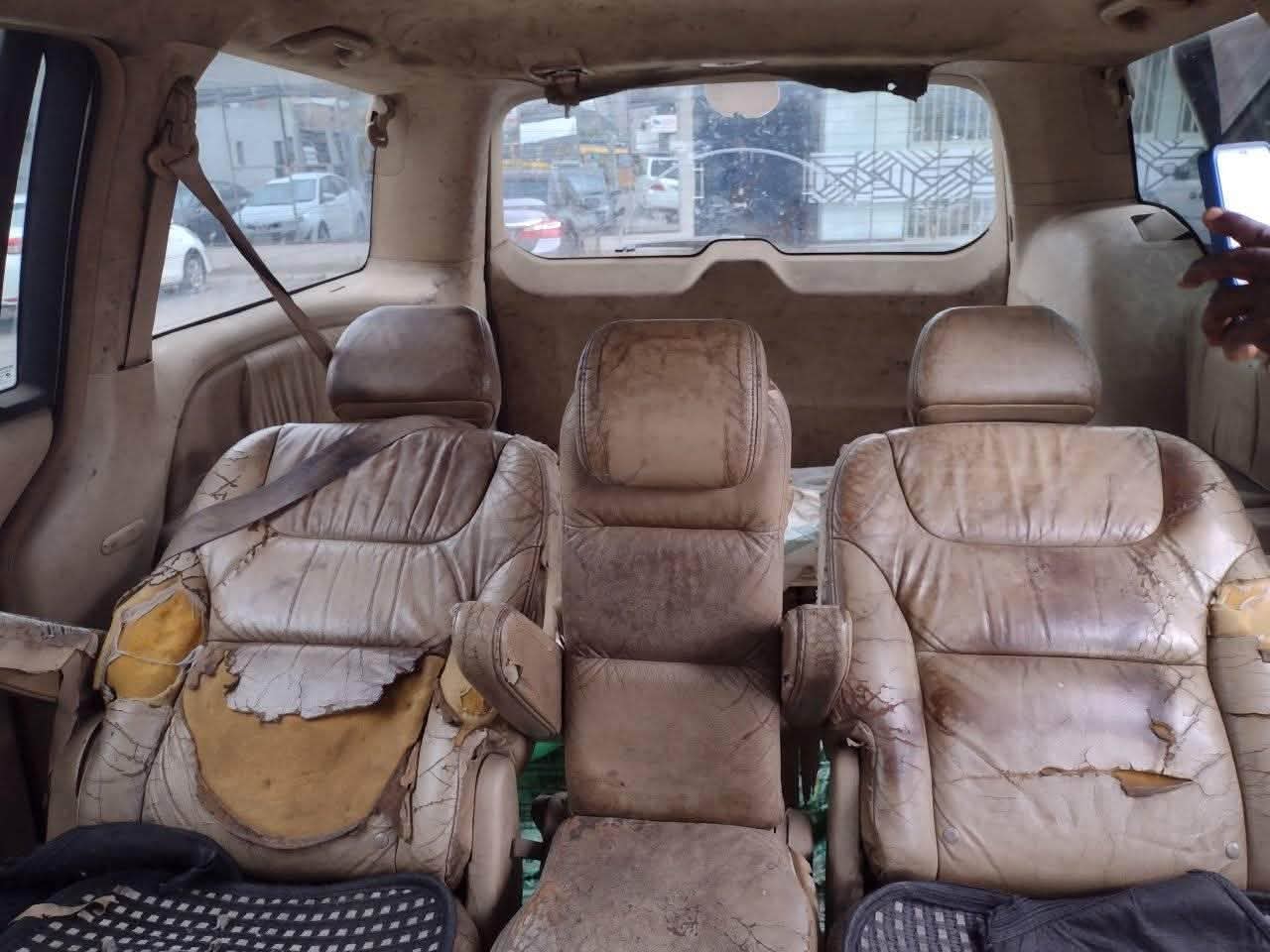 A picture of 2005 Honda odyssey