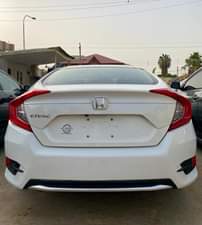 A picture of Honda civic 2019 2 weeks used still smells tokumbo 16
