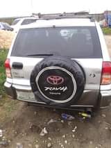 A picture of 2004 registered rav4 09034050937 08063457233