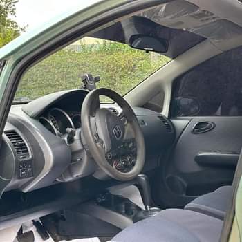 A picture of Honda Jazz available for sale 2005