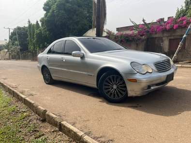 A picture of Clean used Mercedes Benz c320 2005 model with duty Location