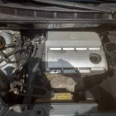 A picture of Toyota sienna 2005