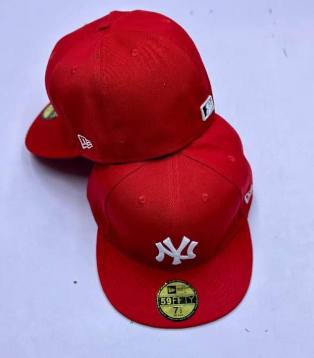 caps
