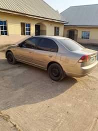 A picture of Honda civic 2003 model manual Transmission 4 sale Super Clean