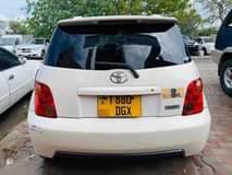 A picture of Toyota Ist gari kali saaana Bei ml 9 No 0718466767