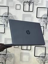 A picture of Hp Core i3 6th generation with 1000gb hard drive 4gb