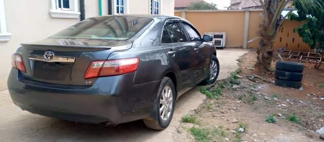 A picture of 2008 Toyota Camry LE registered neatly baked nothing to fix