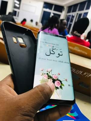 A picture of SAMSUNG S9