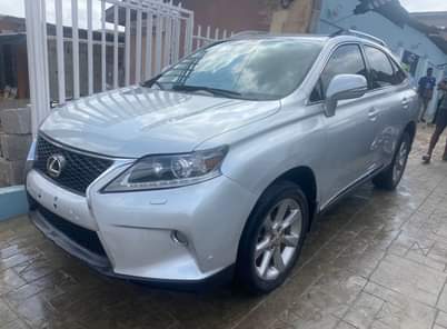 A picture of Registered Extraordinary super sharp 2011 LX Rx350 in pristine working