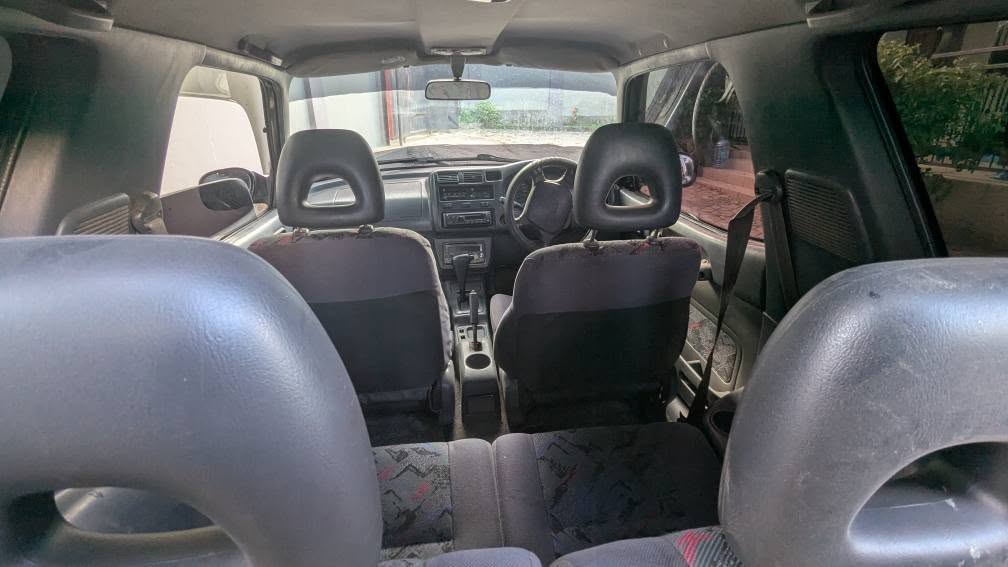 A picture of Toyota Rav4 kipisi