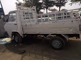 A picture of 2004 Nissan Trade