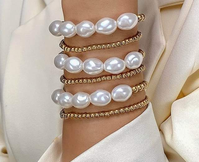 Buy &.