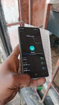 A picture of Samsung s10