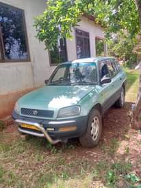 A picture of Toyota rav 4