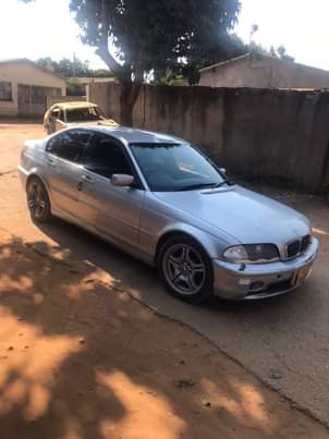 bmw 320i