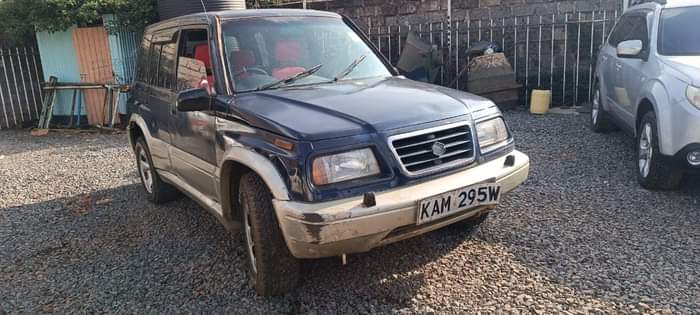 suzuki escudo