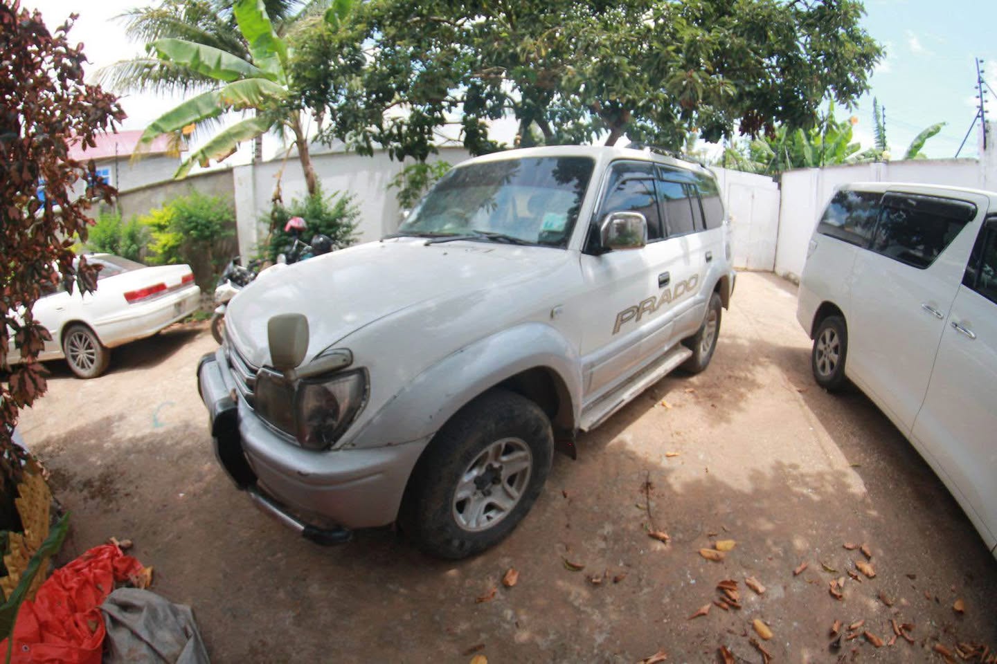 A picture of Toyota Prado 95 15m