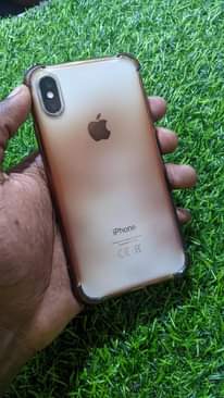 A picture of Iphone x gb 64 clean Betr 80 Face Truetone 0712478484
