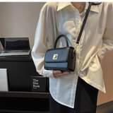 A picture of Neew min bags