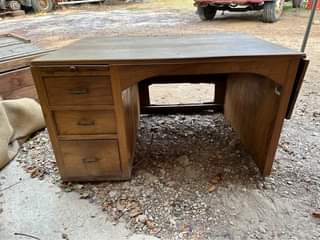 desks