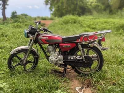 A picture of 1550000 huoniao cc125 number DFM imenyooka sana Haina kipengele chochote