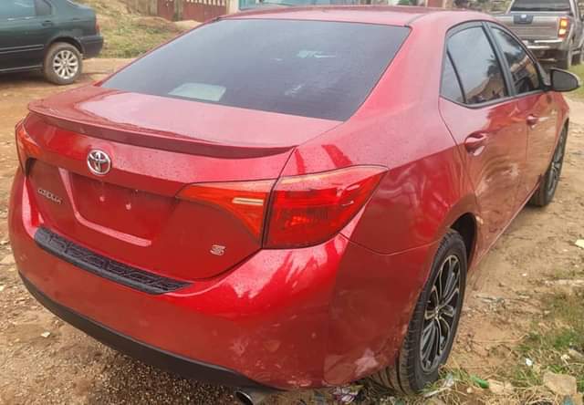A picture of Toyota Corolla 2014 upgraded to 2017