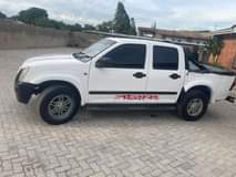 classifieds/cars isuzu