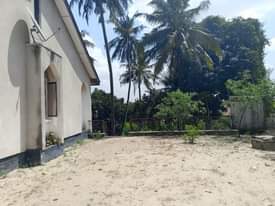 A picture of NYUMBA INAUZWA PRICE MILION 80