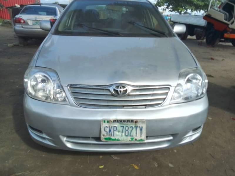 A picture of Toyota Corolla Engine Gear working perfectly Buy and drive Manual