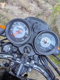 A picture of TVS HLX 125 0715898077