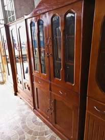 A picture of Side board