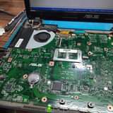 A picture of Je Laptop au Desktop Yako Ina Changamoto Yoyote Karibu tuiweke