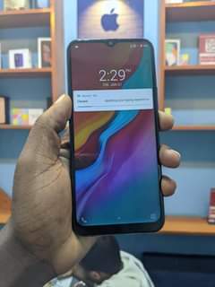 A picture of Infinix hot 8lite