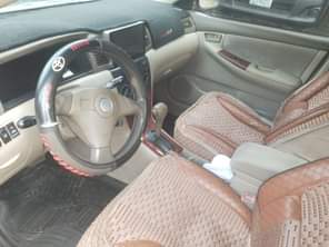 A picture of Toyota matrix 2006 model Engine silent Gear ok AC chilling